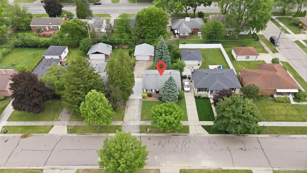 15032 Arcola Street Livonia City MI 48154