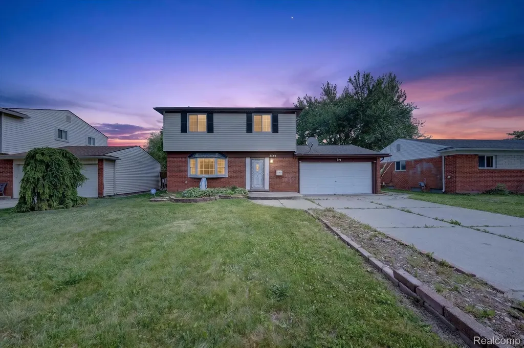8452 Doncaster Sterling Heights City MI 48312