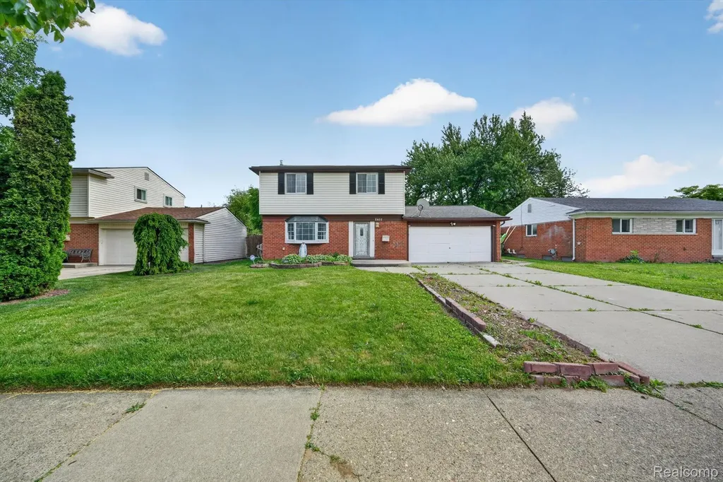 8452 Doncaster Sterling Heights City MI 48312