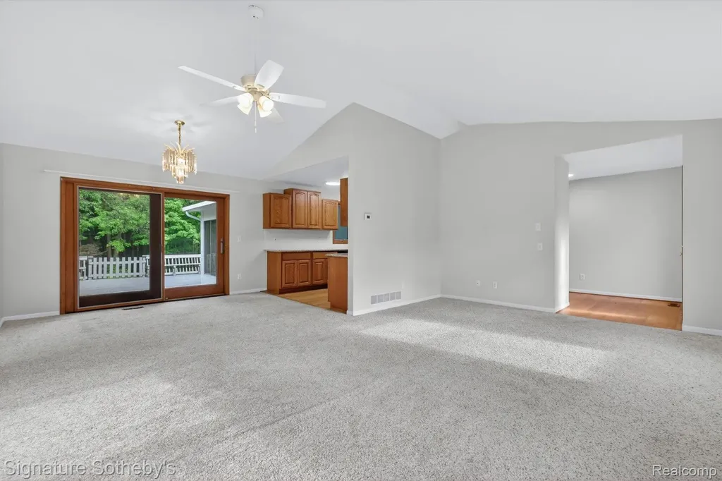 2240 Hidden Lake Trail Brandon Charter Township MI 48462