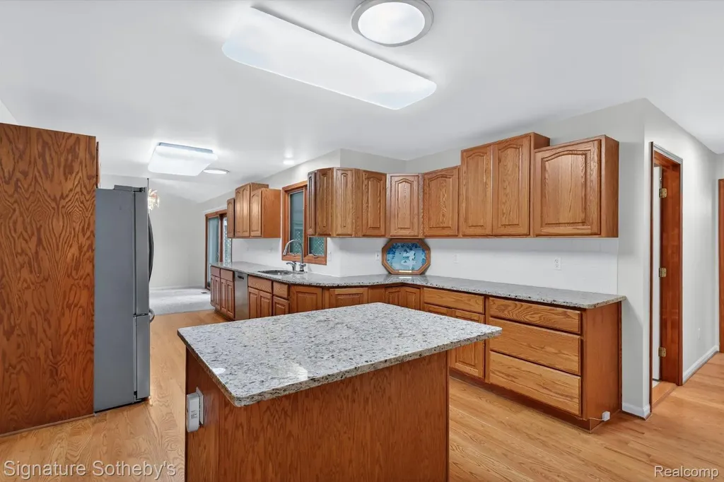 2240 Hidden Lake Trail Brandon Charter Township MI 48462