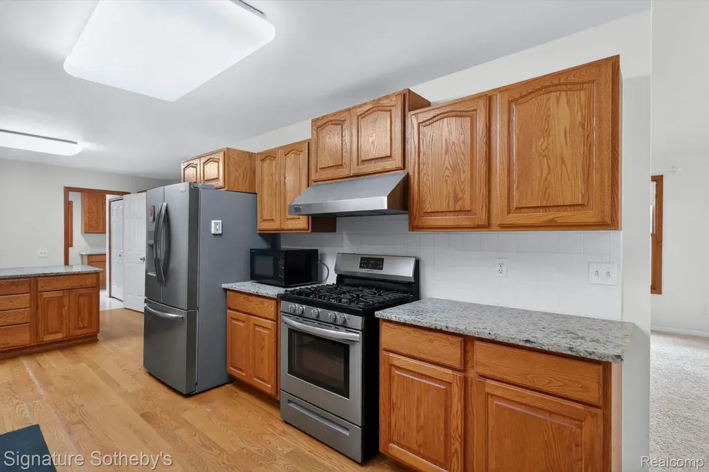 2240 Hidden Lake Trail Brandon Charter Township MI 48462