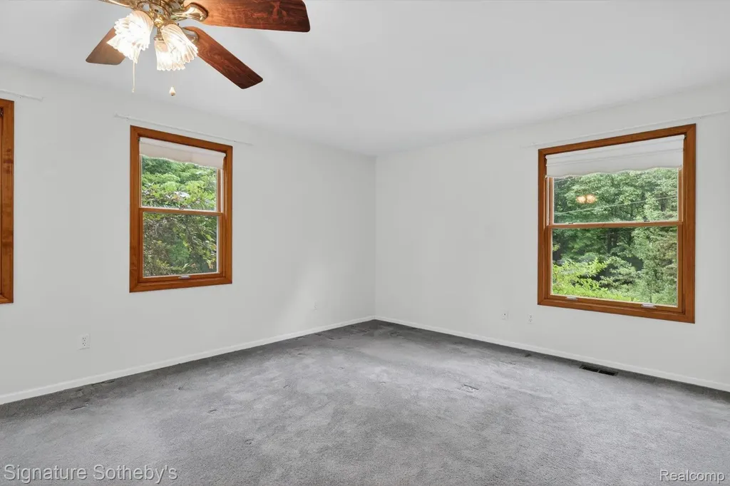 2240 Hidden Lake Trail Brandon Charter Township MI 48462