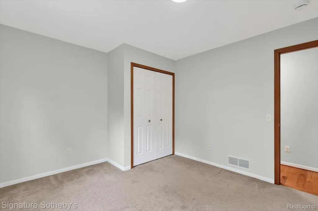 2240 Hidden Lake Trail Brandon Charter Township MI 48462