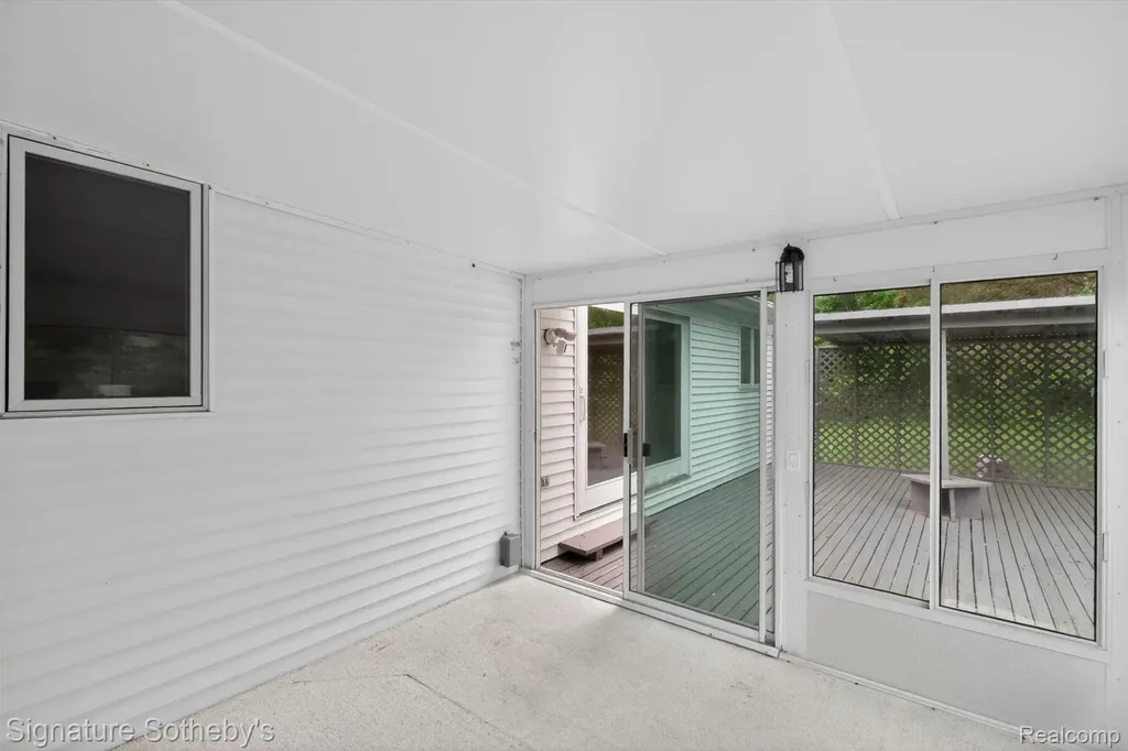 2240 Hidden Lake Trail Brandon Charter Township MI 48462