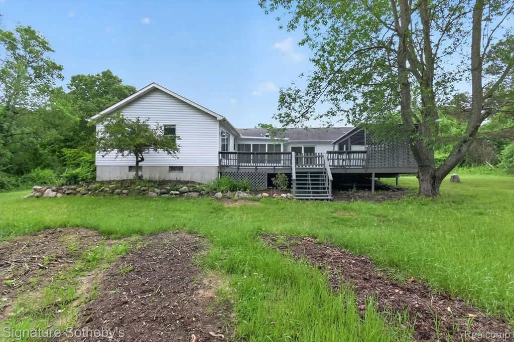 2240 Hidden Lake Trail Brandon Charter Township MI 48462
