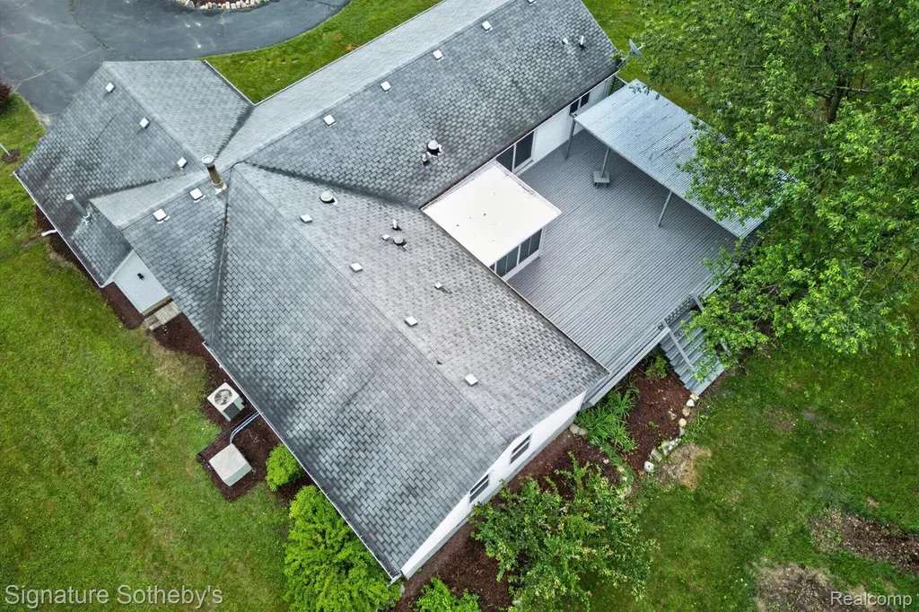 2240 Hidden Lake Trail Brandon Charter Township MI 48462