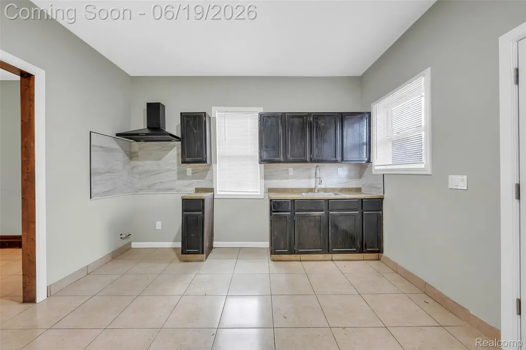 1515-1517 Campbell Street Detroit City MI 48209