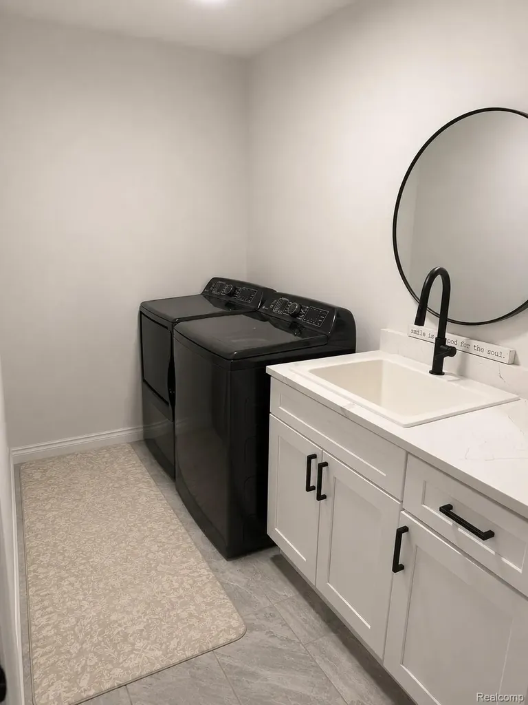 11914 Encore Shelby Charter Township MI 48315