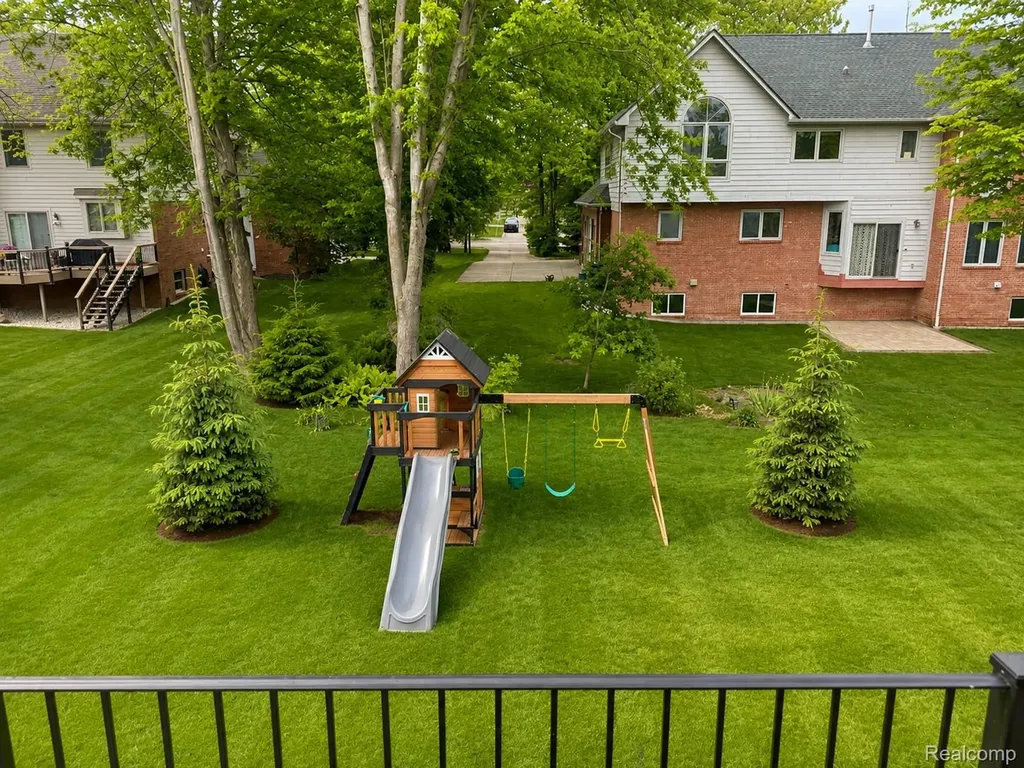 11914 N Encore Court S Shelby Charter Township MI 48315