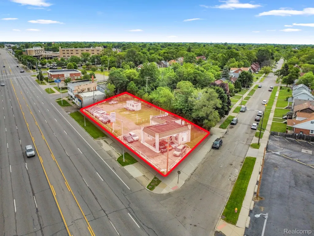 14760 Gratiot Avenue Detroit City MI 48205