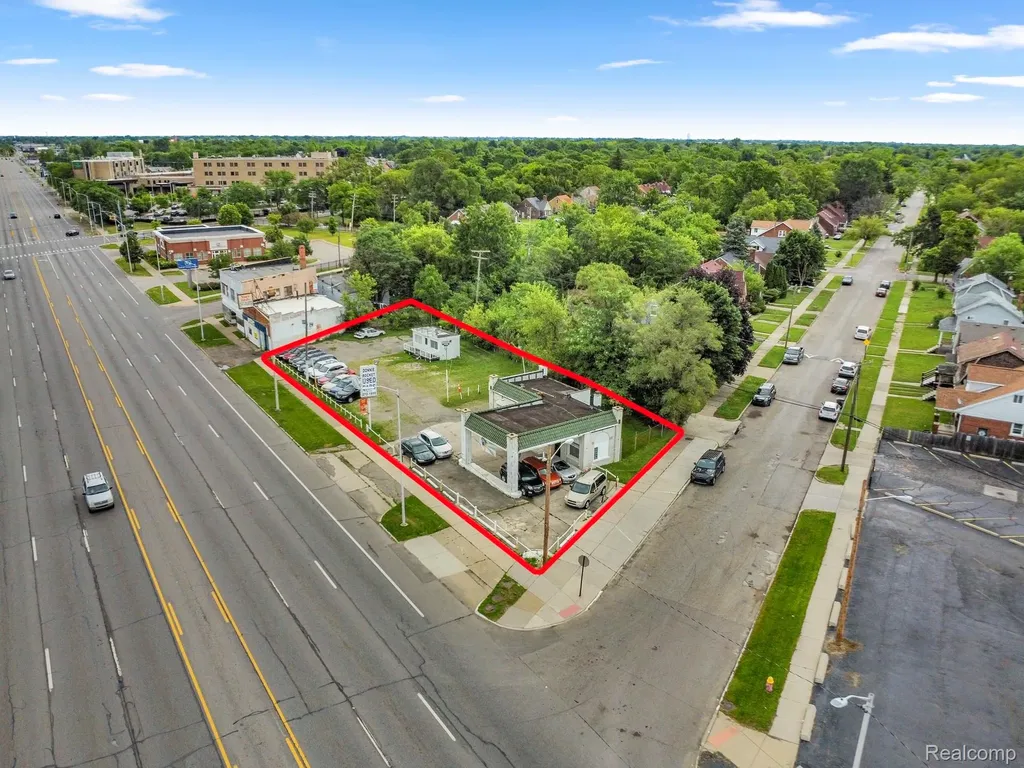 14760 Gratiot Avenue Detroit City MI 48205