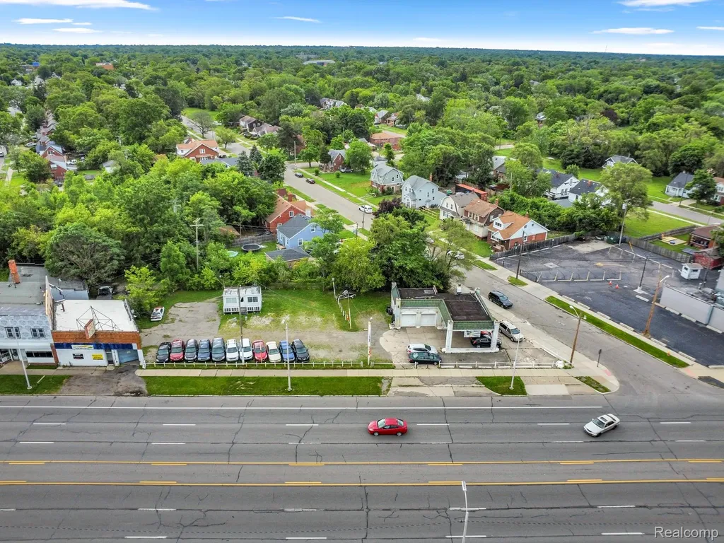 14760 Gratiot Avenue Detroit City MI 48205