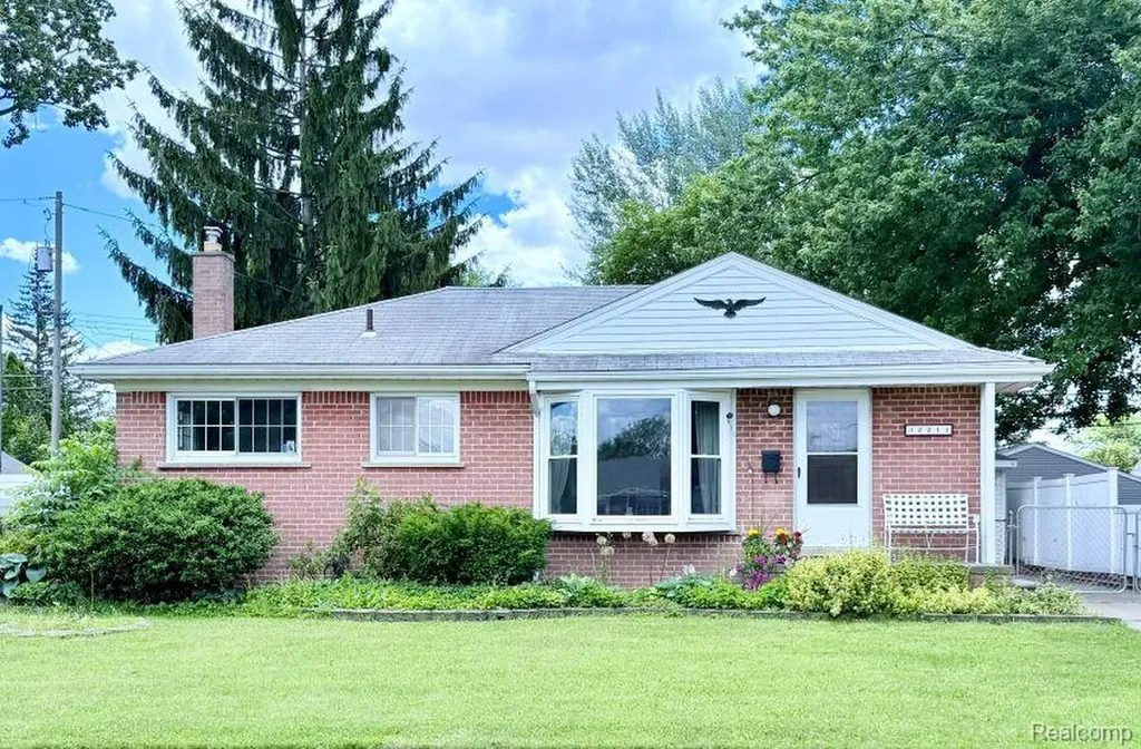 32211 Avondale Street Westland City MI 48186