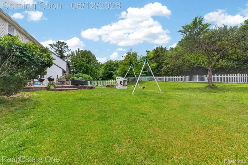 3736 Highlander Way W Pittsfield Charter Township MI 48108