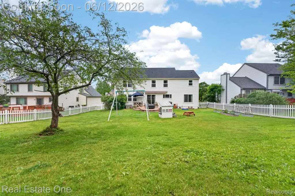 3736 Highlander Way W Pittsfield Charter Township MI 48108