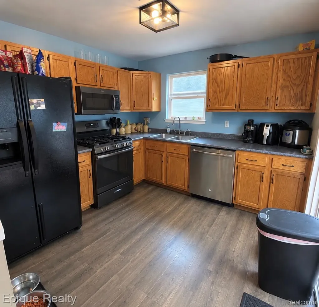11619 Read Avenue Mt. Morris City MI 48458