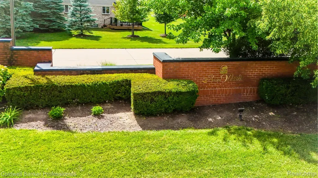 5711 Ortman Drive Sterling Heights City MI 48314