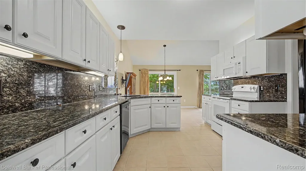 5711 Ortman Drive Sterling Heights City MI 48314