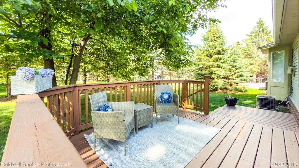 5711 Ortman Drive Sterling Heights City MI 48314
