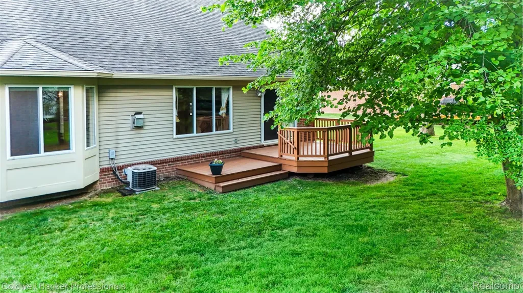 5711 Ortman Drive Sterling Heights City MI 48314