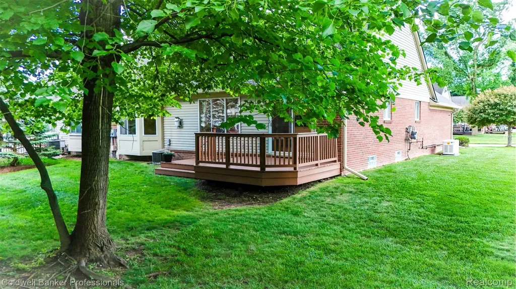 5711 Ortman Drive Sterling Heights City MI 48314