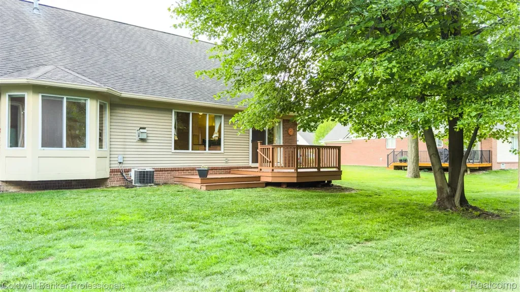 5711 Ortman Drive Sterling Heights City MI 48314