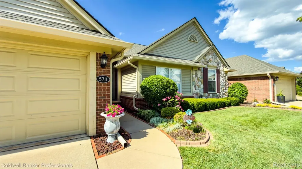 5711 Ortman Drive Sterling Heights City MI 48314