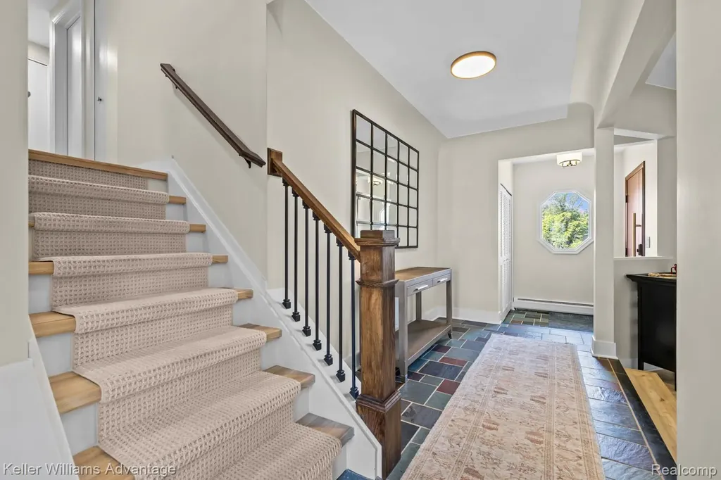 9110 Sandy Ridge Drive White Lake Charter Township MI 48386