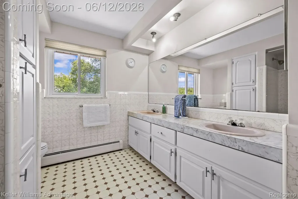 9110 Sandy Ridge Drive White Lake Charter Township MI 48386