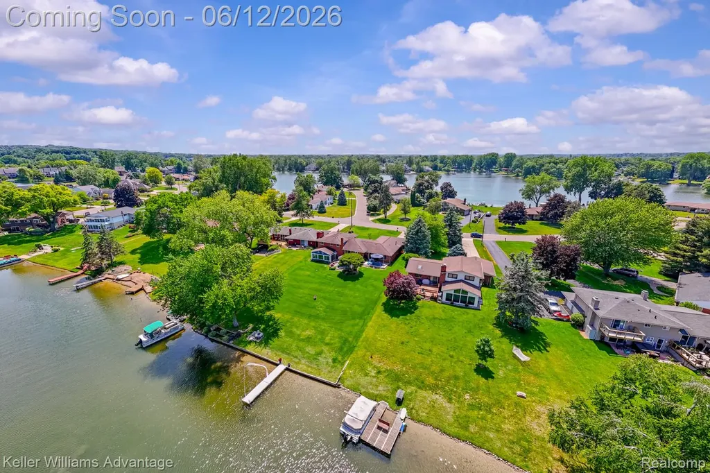9110 Sandy Ridge Drive White Lake Charter Township MI 48386