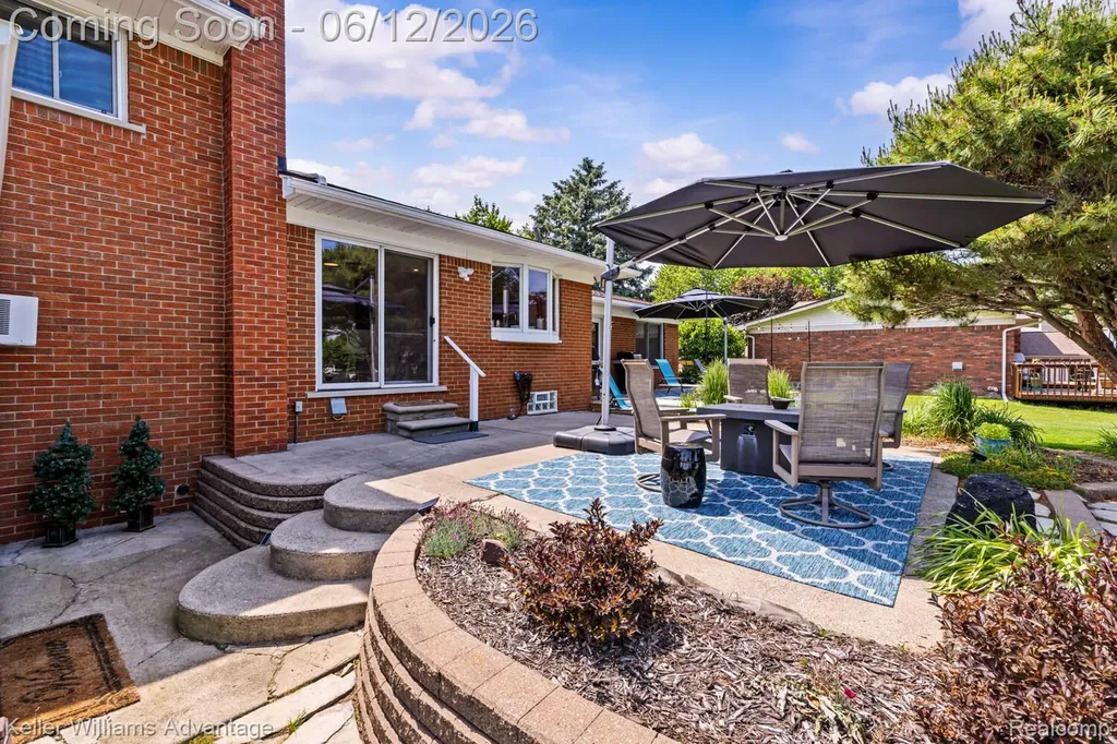 9110 Sandy Ridge Drive White Lake Charter Township MI 48386