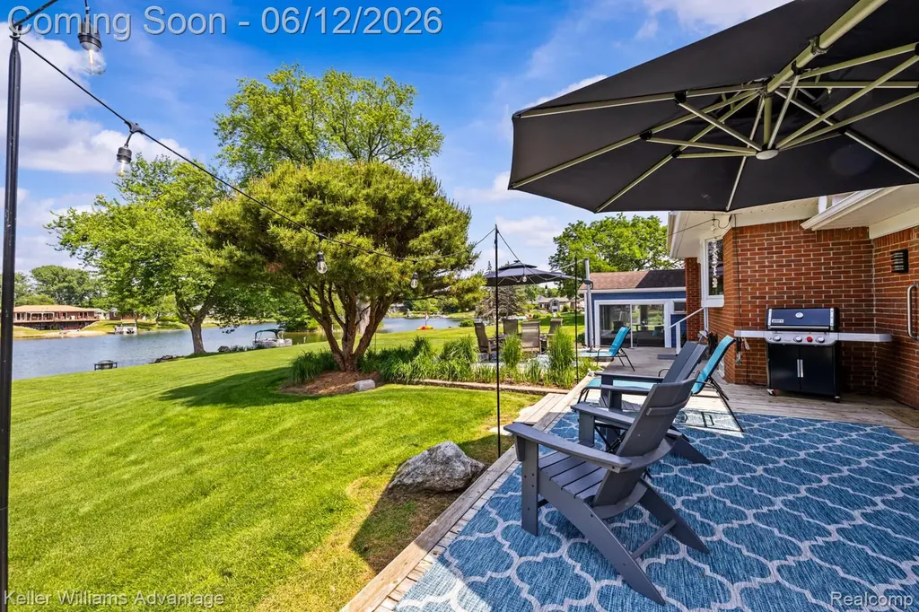9110 Sandy Ridge Drive White Lake Charter Township MI 48386