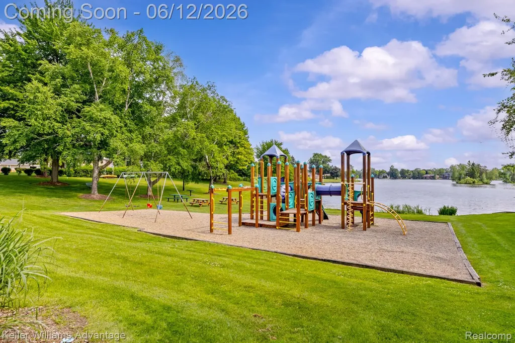 9110 Sandy Ridge Drive White Lake Charter Township MI 48386