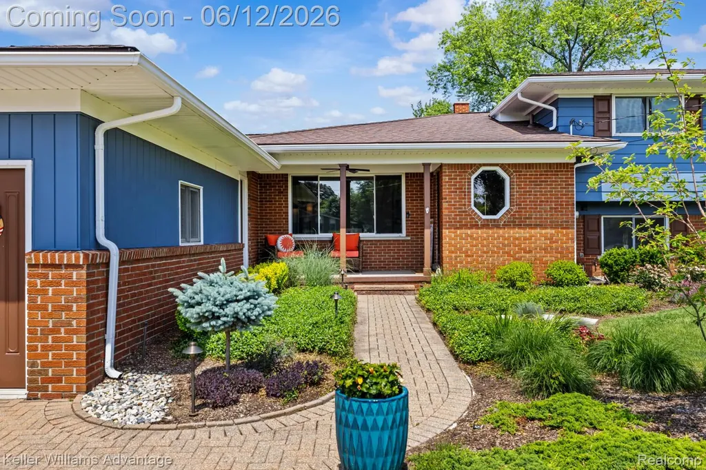 9110 Sandy Ridge Drive White Lake Charter Township MI 48386