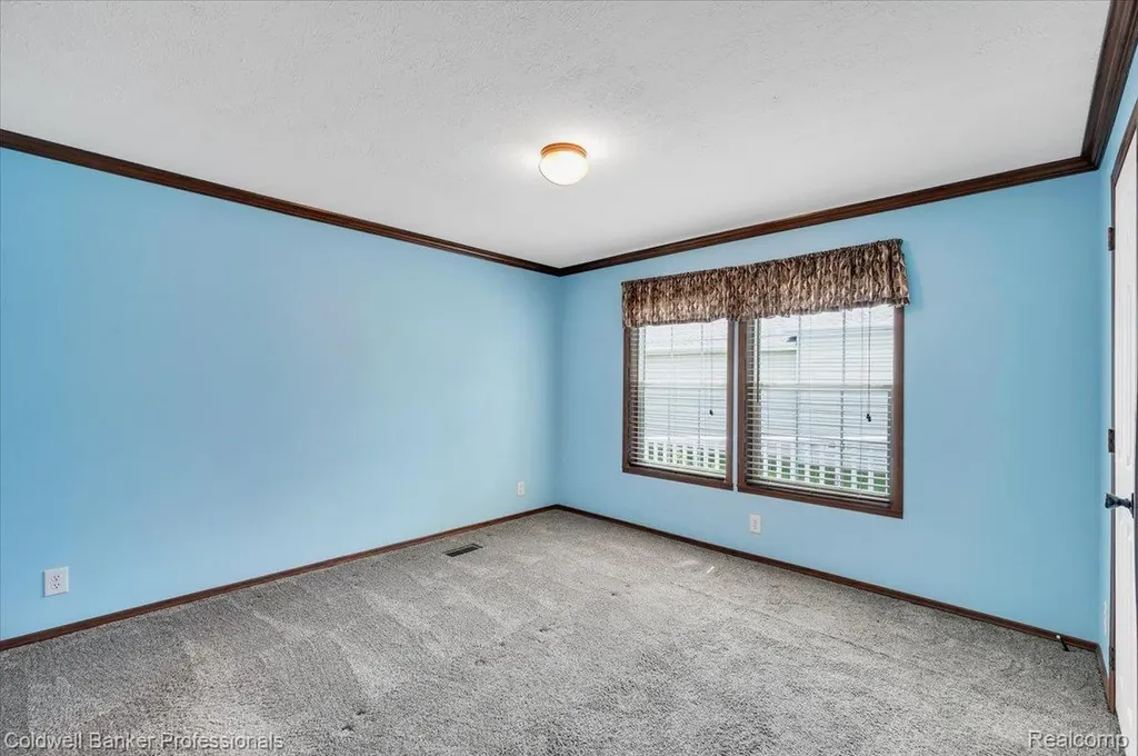 289 Pompano Court Lapeer Township MI 48446