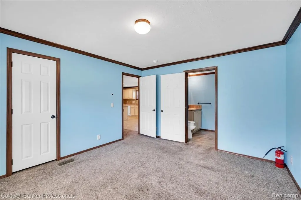 289 Pompano Court Lapeer Township MI 48446