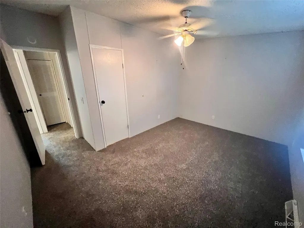 415 Weeping Willow Genesee Charter Township MI 48506