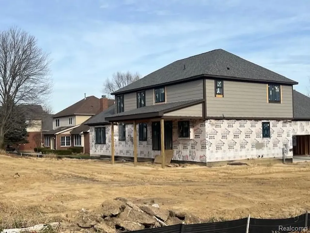 61367 Beacon Hill Drive Washington Township MI 48094