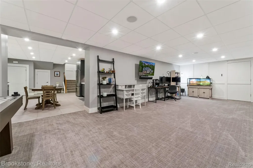 8130 Rosebud Lane Independence Charter Township MI 48348