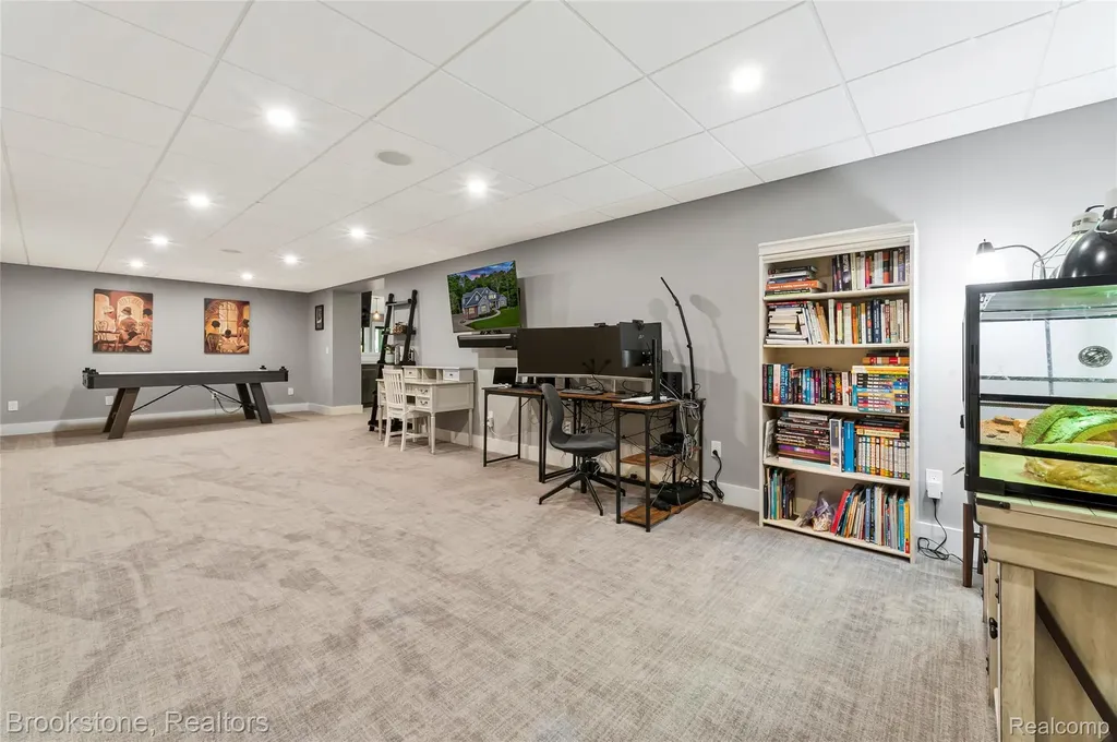 8130 Rosebud Lane Independence Charter Township MI 48348