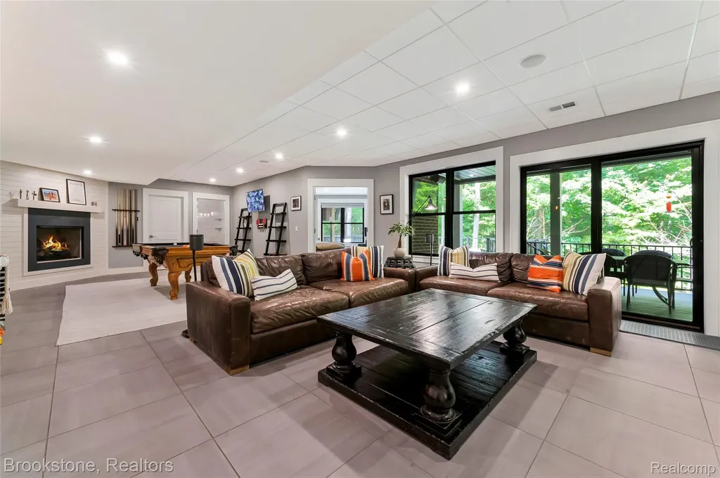 8130 Rosebud Lane Independence Charter Township MI 48348