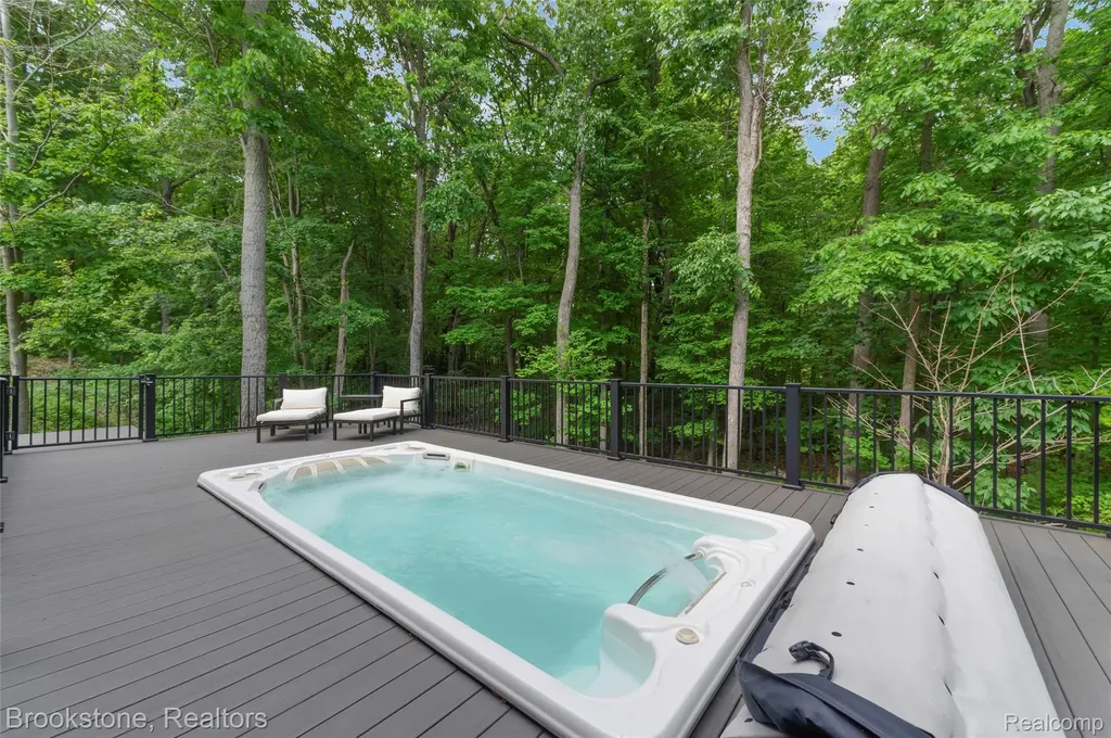 8130 Rosebud Lane Independence Charter Township MI 48348
