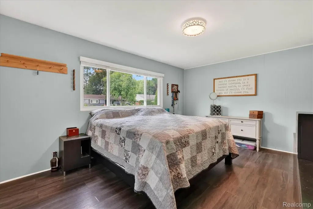 2614 Penna Drive West Bloomfield Charter Township MI 48324