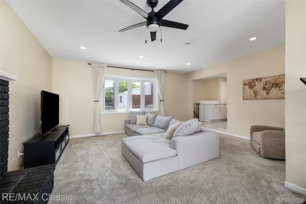 11789 Danforth Drive Sterling Heights City MI 48312