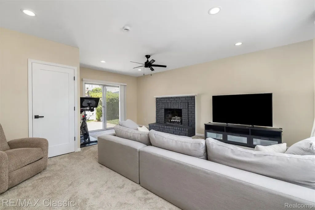 11789 Danforth Drive Sterling Heights City MI 48312