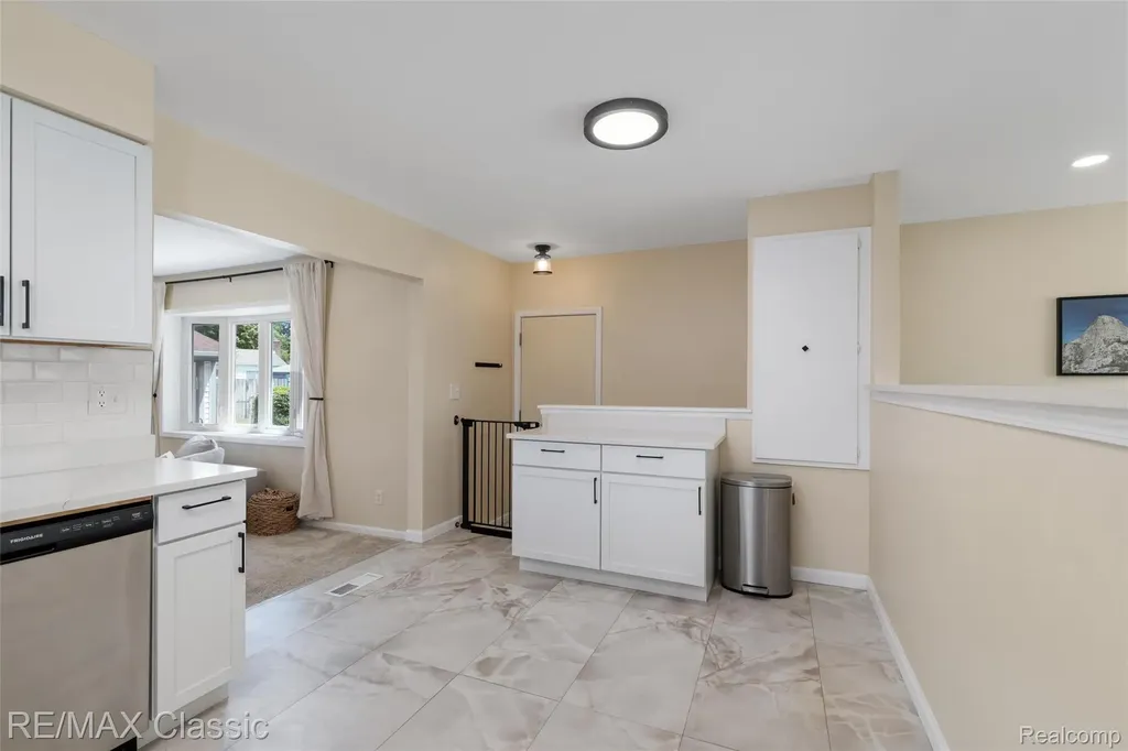 11789 Danforth Drive Sterling Heights City MI 48312