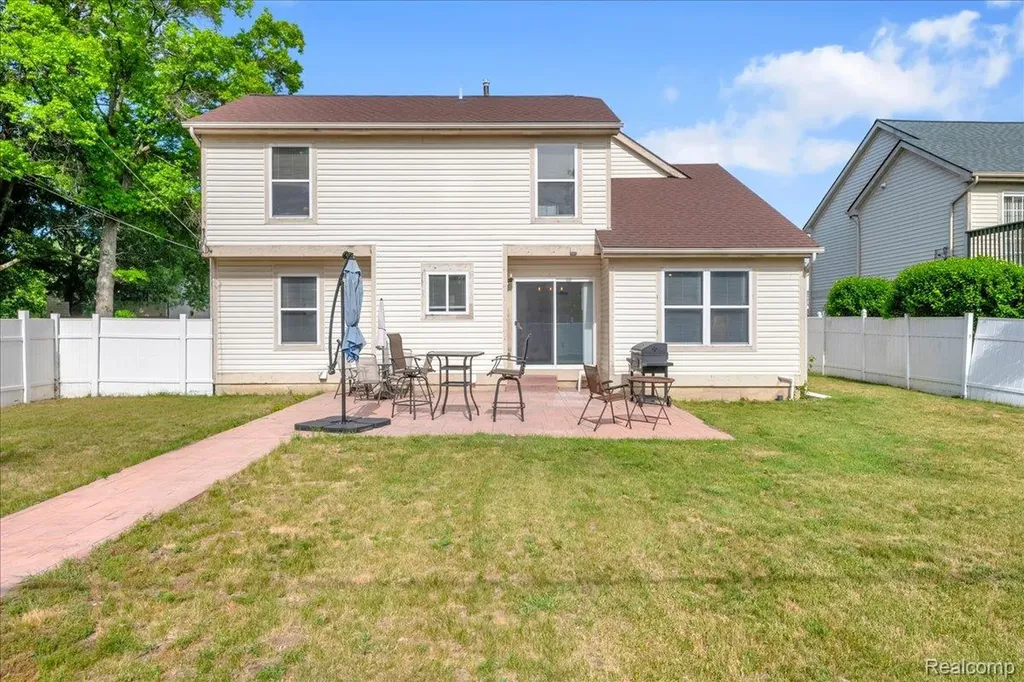 6102 Colorado Street Romulus City MI 48174
