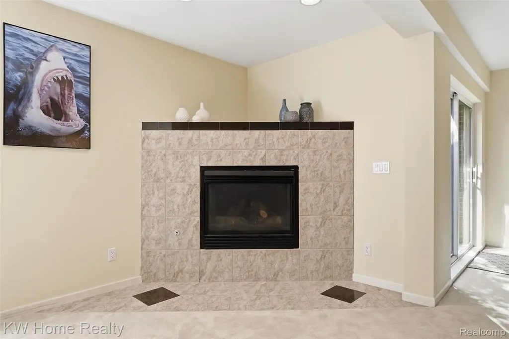 23184 Mission Lane Farmington Hills City MI 48335