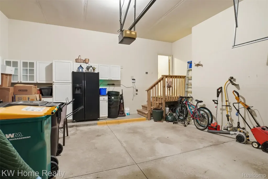 23184 Mission Lane Farmington Hills City MI 48335